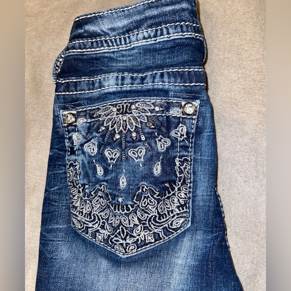 Miss Me Bootcut size 25